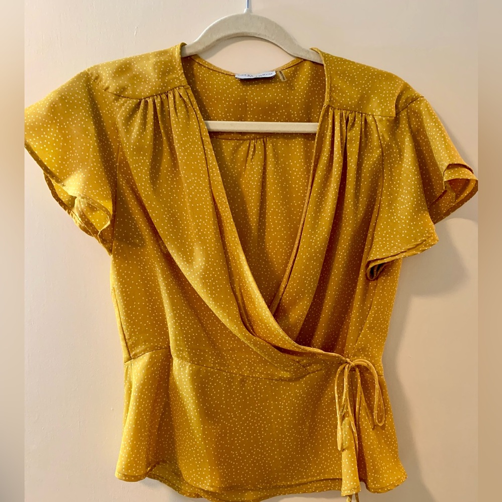 Dress Forum Los Angeles short sleeve blouse // Large // golden yellow ✨